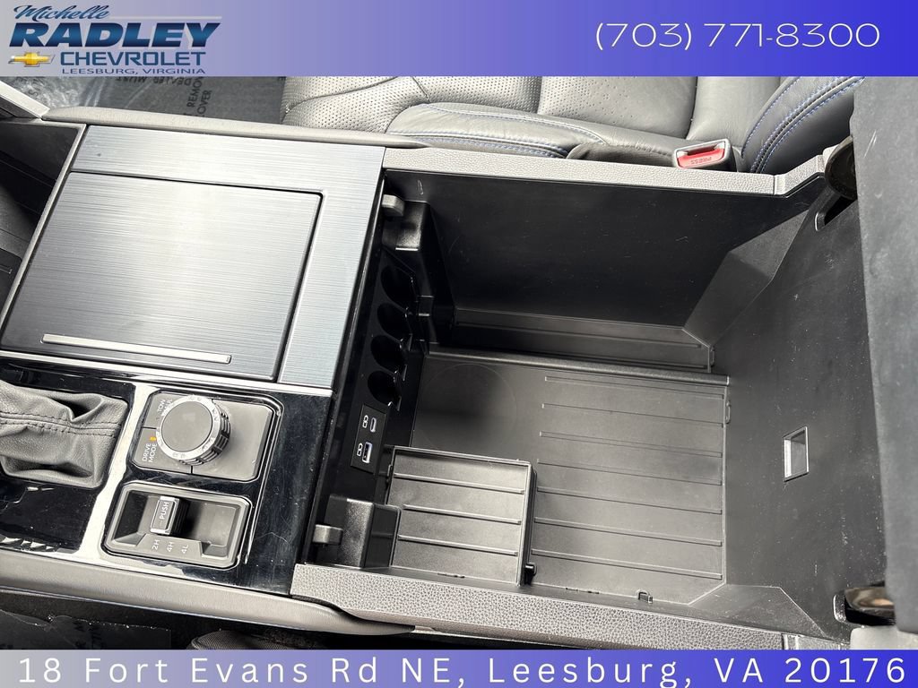 Used 2024 Toyota Tundra Platinum AWD/4WD image 24