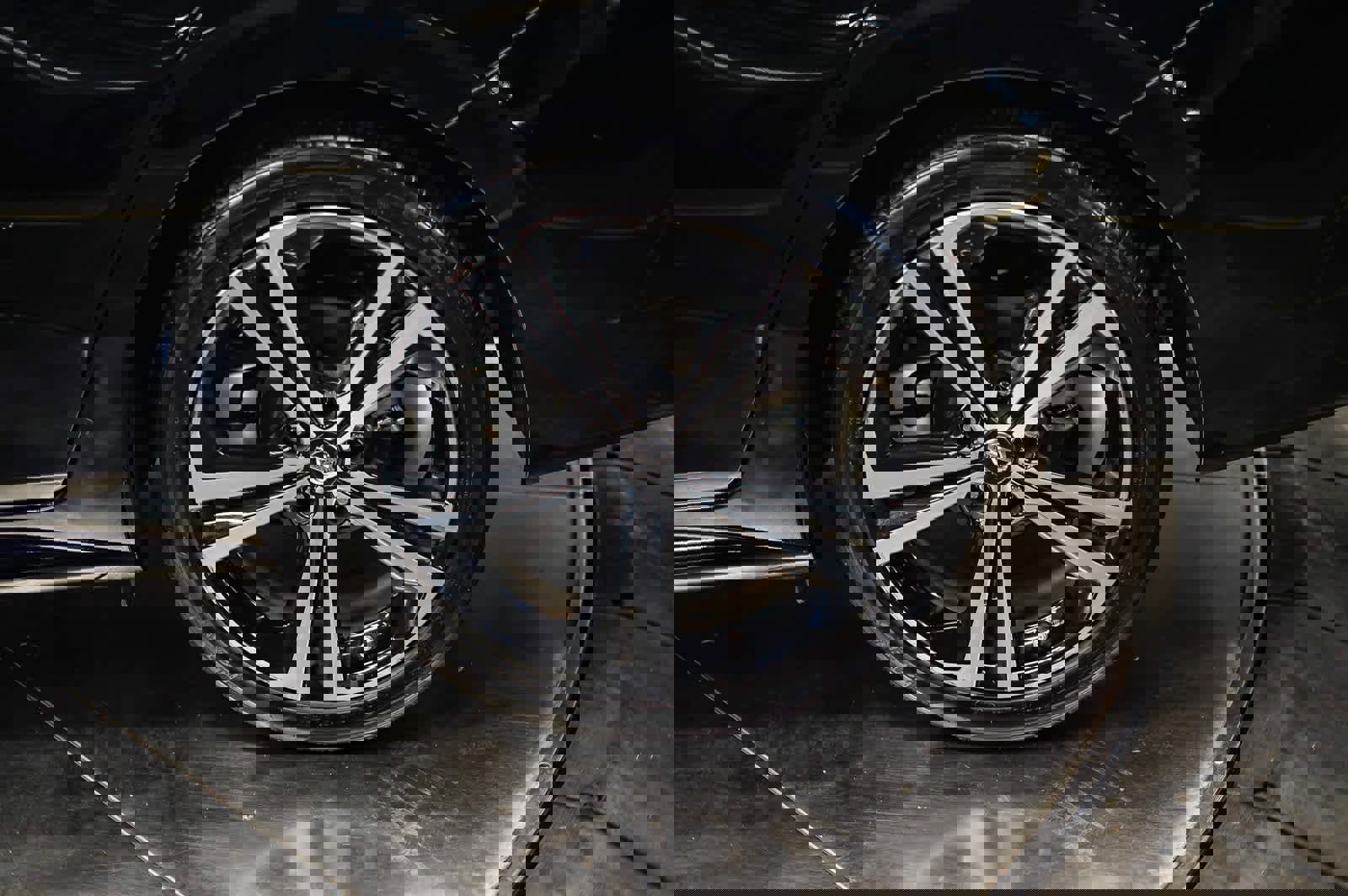 Used 2023 Nissan Sentra SR w/ SR Premium Package image 9