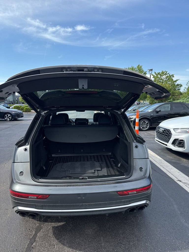 Used 2023 Audi SQ5 Prestige w/ Prestige Package AWD/4WD image 5