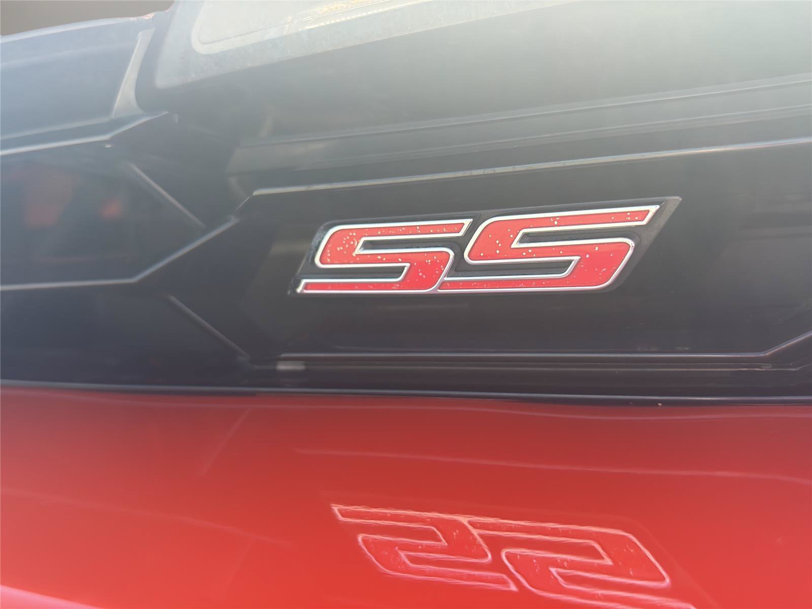 Used 2020 Chevrolet Camaro SS RWD image 25