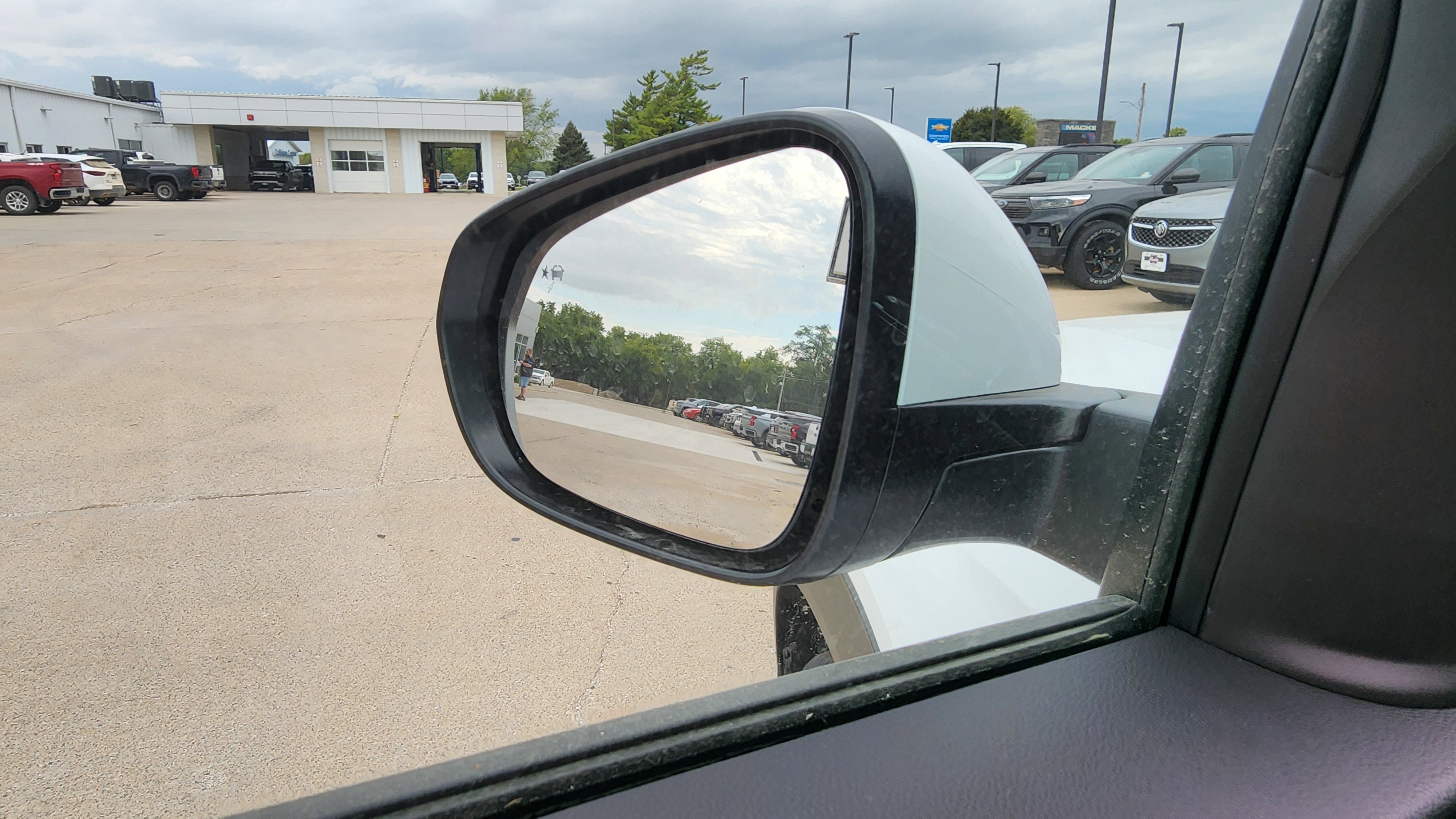 New 2026 Chevrolet TrailBlazer LT w/ Convenience Package image 10