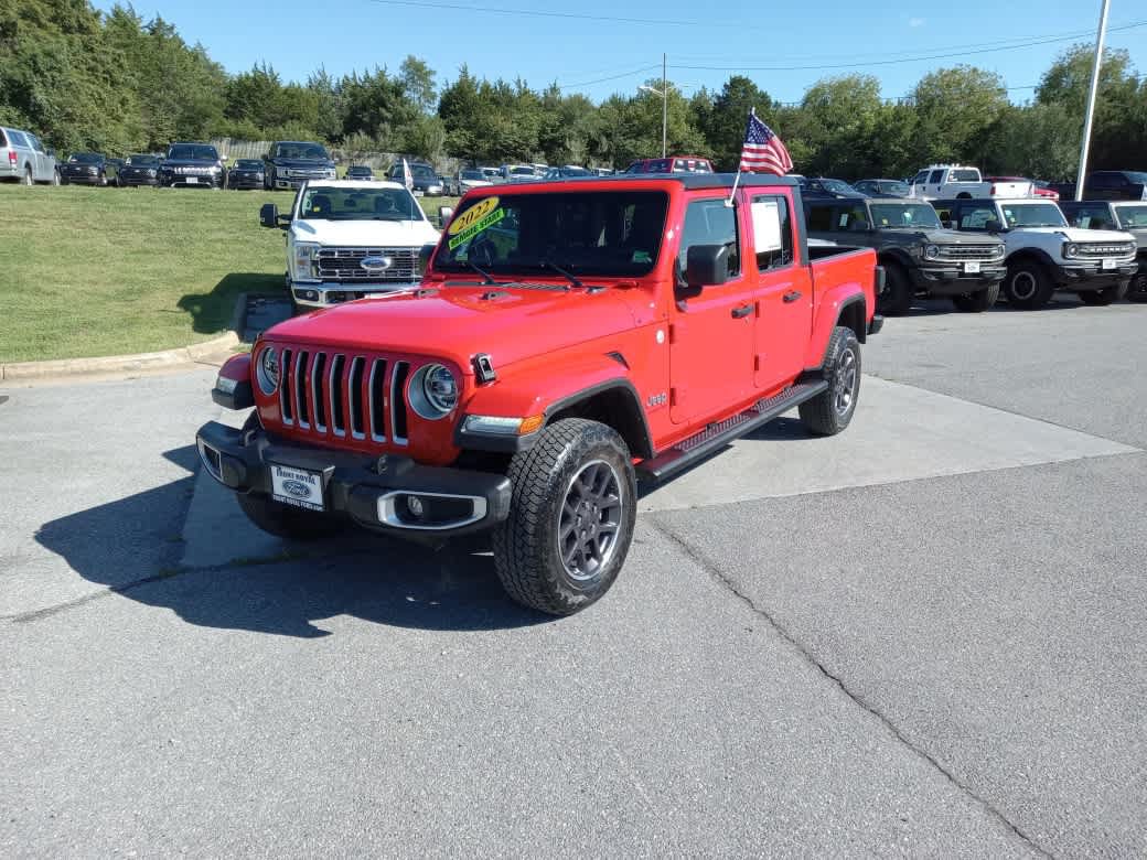 Used 2022 Jeep Gladiator Overland w/ Popular Equipment Package AWD/4WD image 3