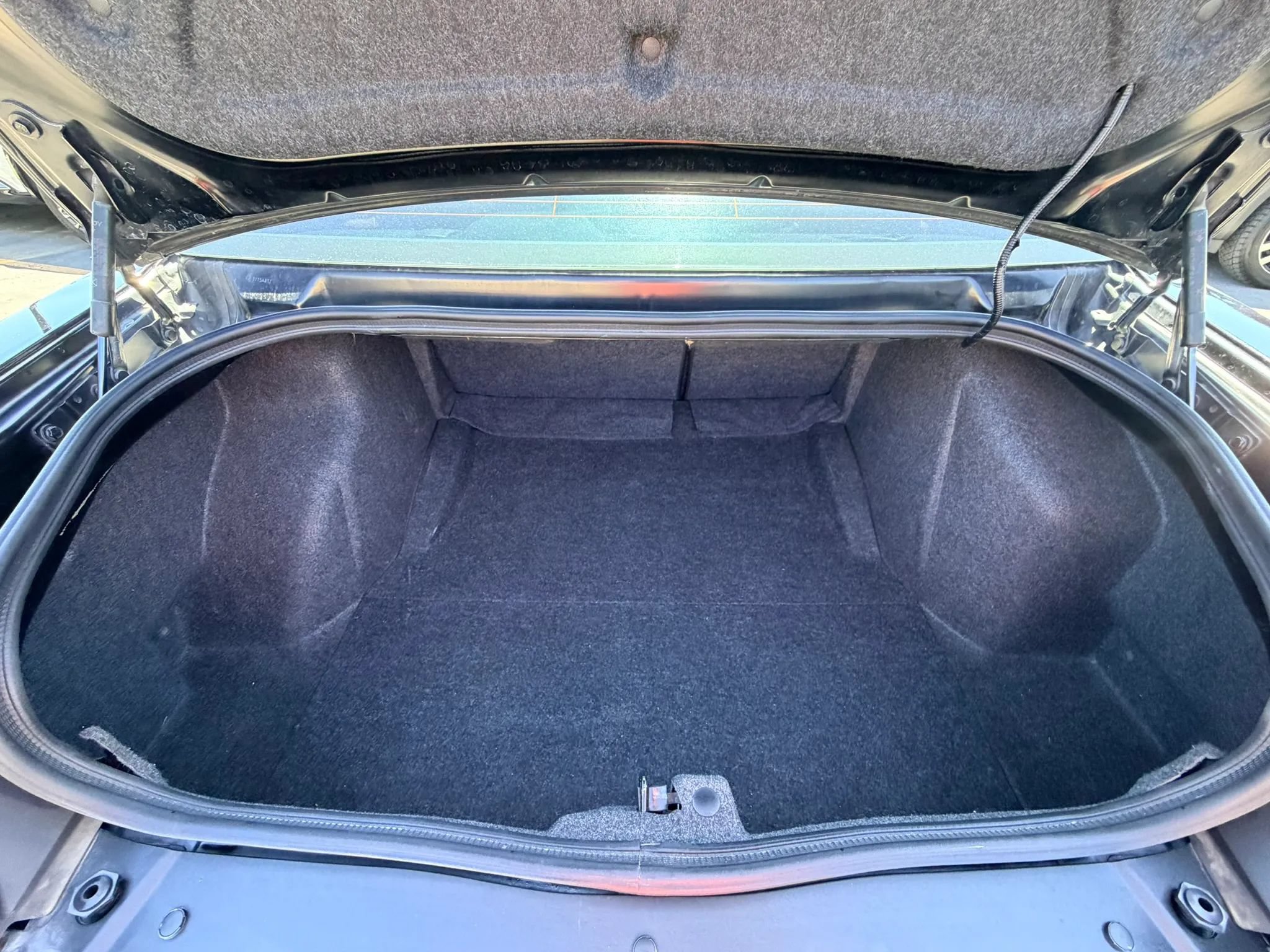 Used 2013 Dodge Challenger R/T RWD image 23
