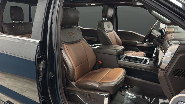 Used 2023 Ford F350 King Ranch w/ Chrome Package image 24