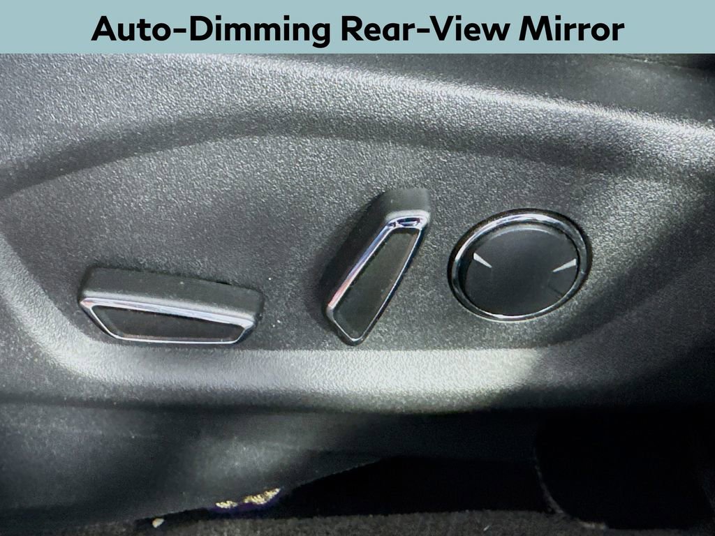 Used 2017 Ford Explorer XLT w/ Equipment Group 202A image 19