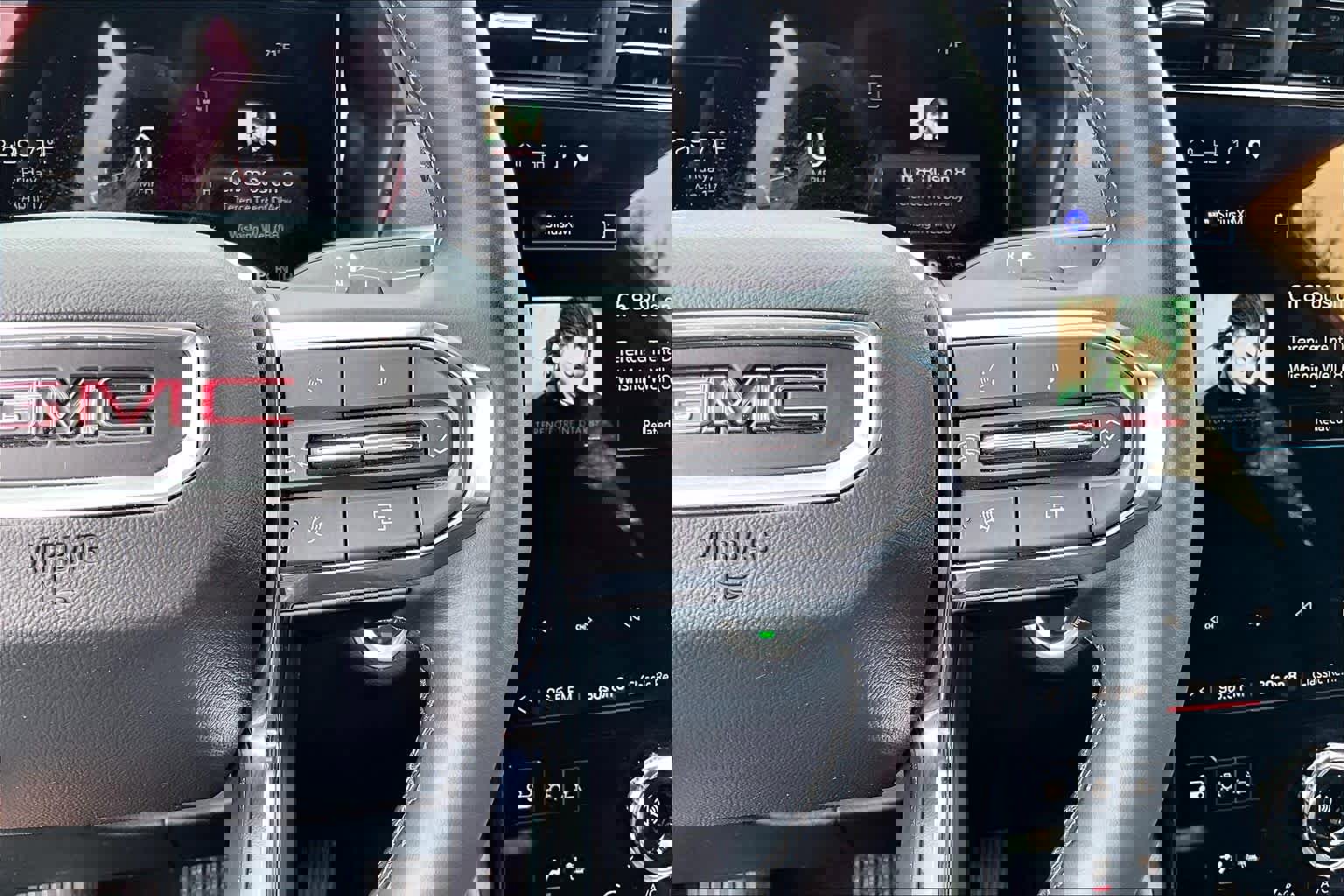 Used 2025 GMC Terrain Elevation image 23