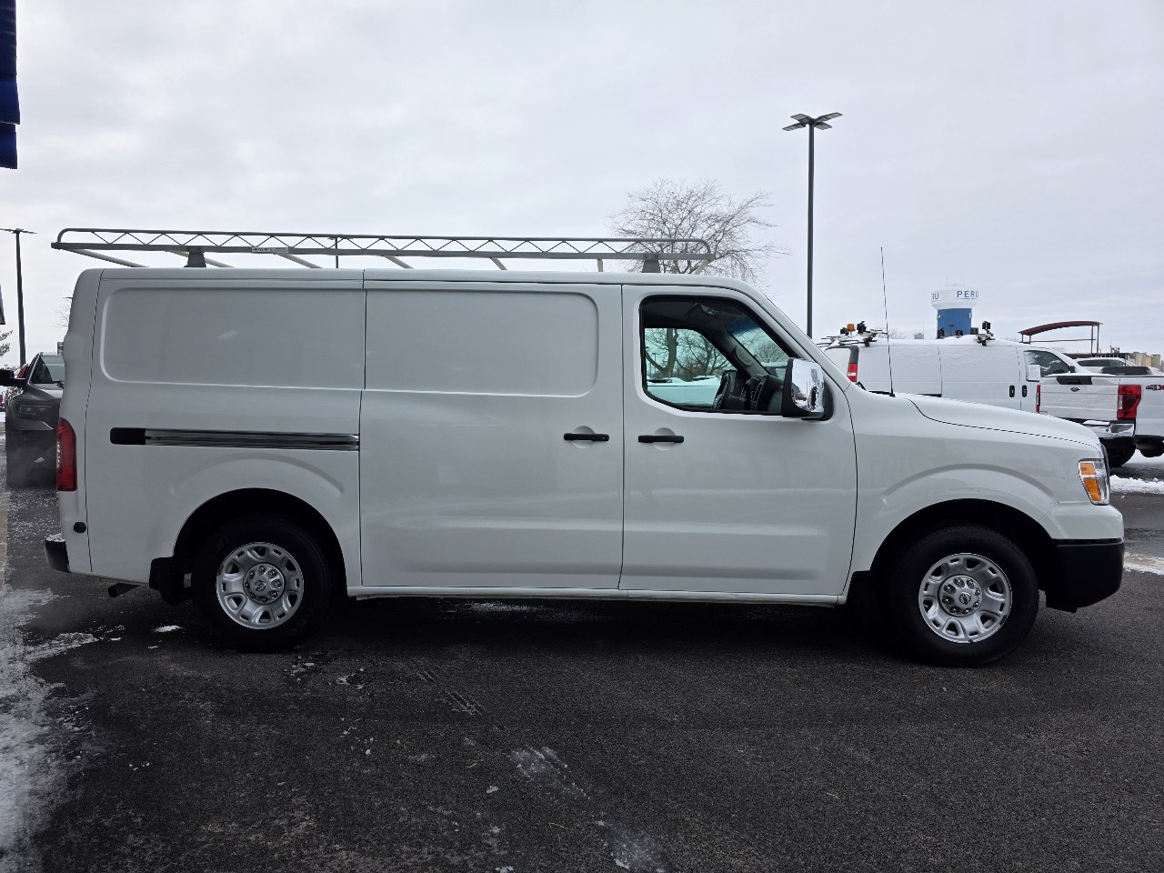 Used 2018 Nissan NV 2500 SV image 9