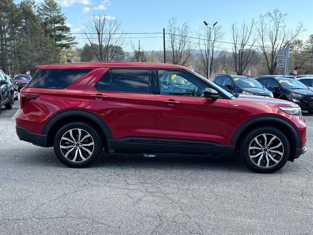 Used 2022 Ford Explorer ST-Line image 3
