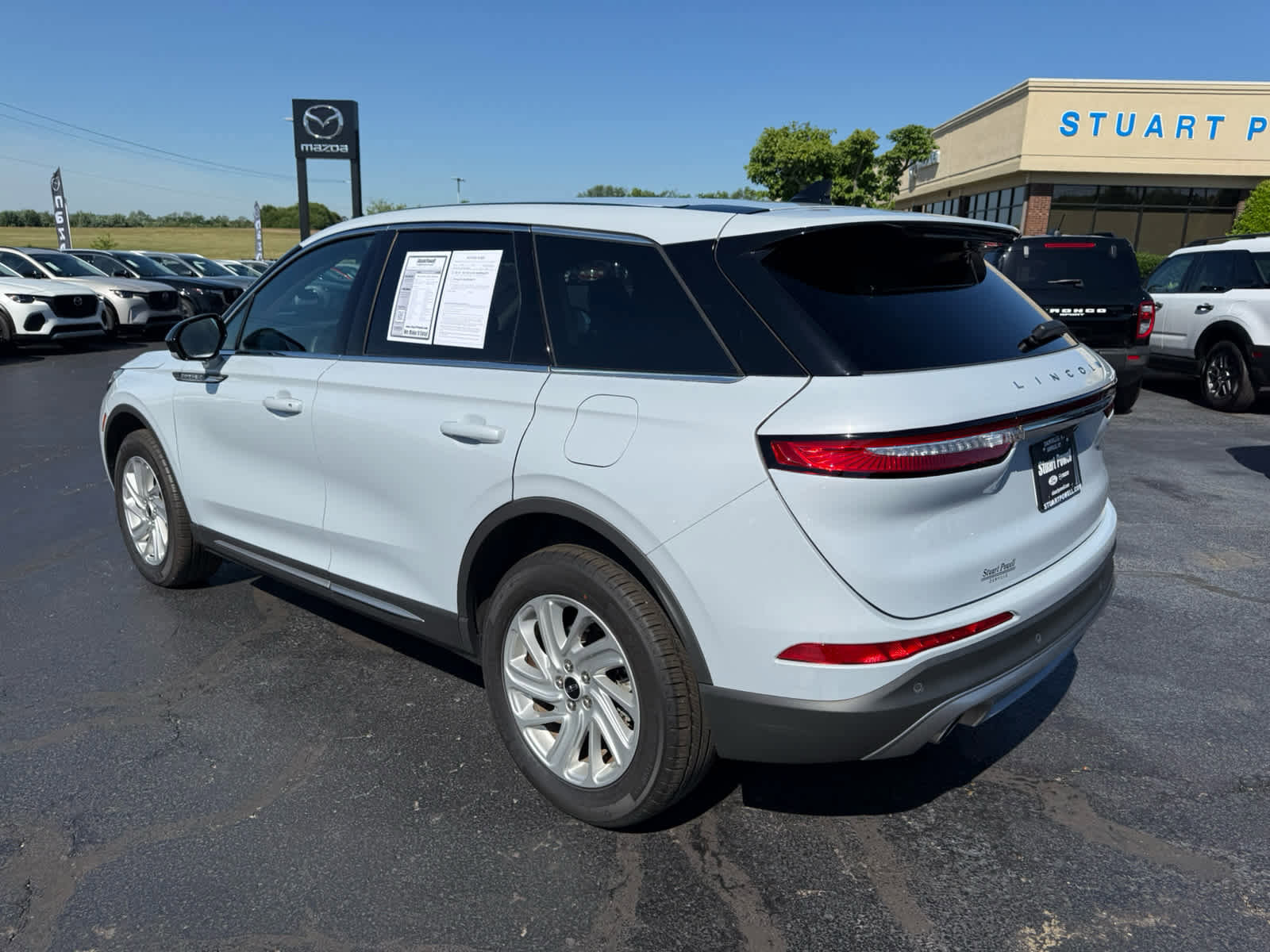 Used 2025 Lincoln Corsair AWD image 23