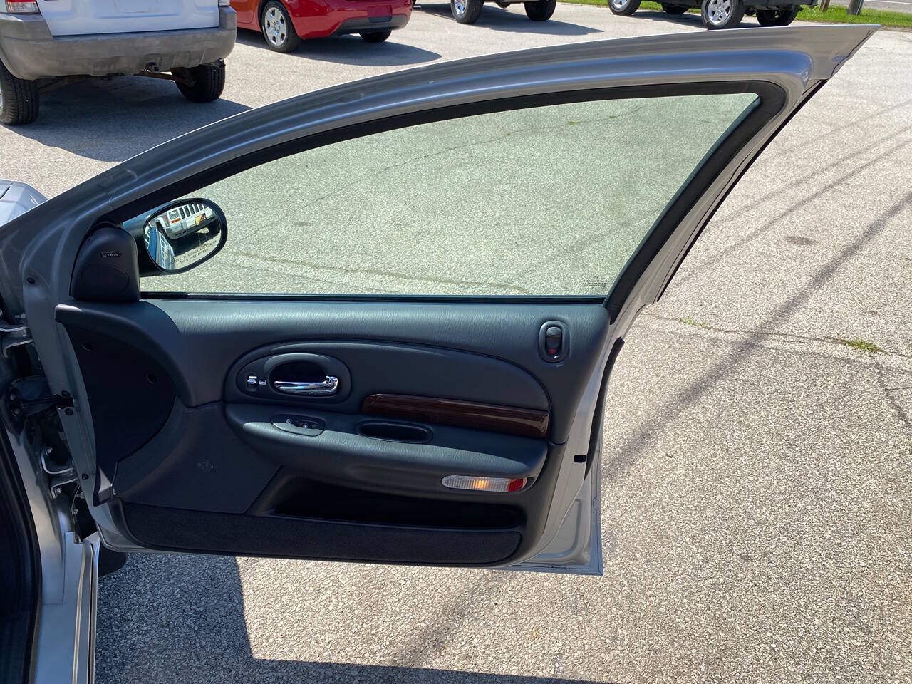 Used 2000 Chrysler 300M FWD image 48