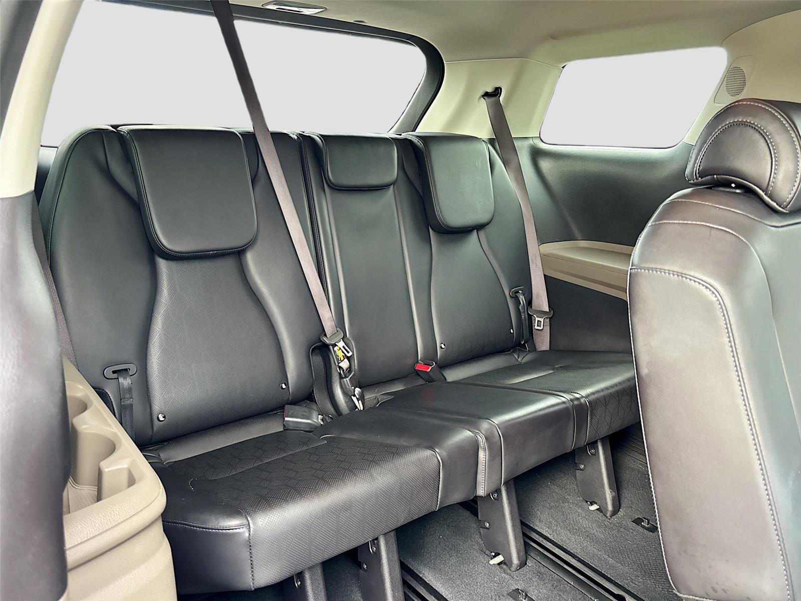 Used 2025 Kia Carnival image 27