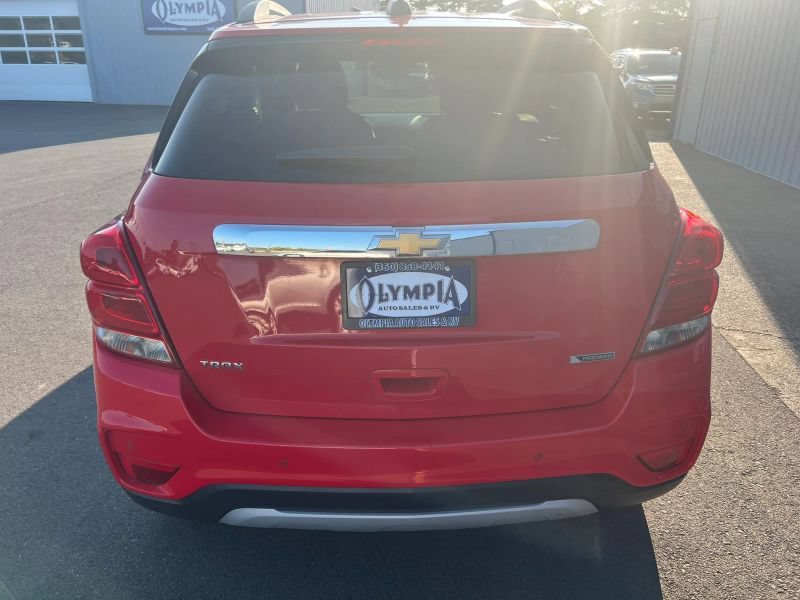 Used 2017 Chevrolet Trax Premier w/ Driver Confidence II Package FWD image 11