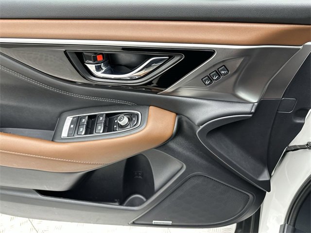 Used 2021 Subaru Outback Touring w/ Popular Package #2 image 13