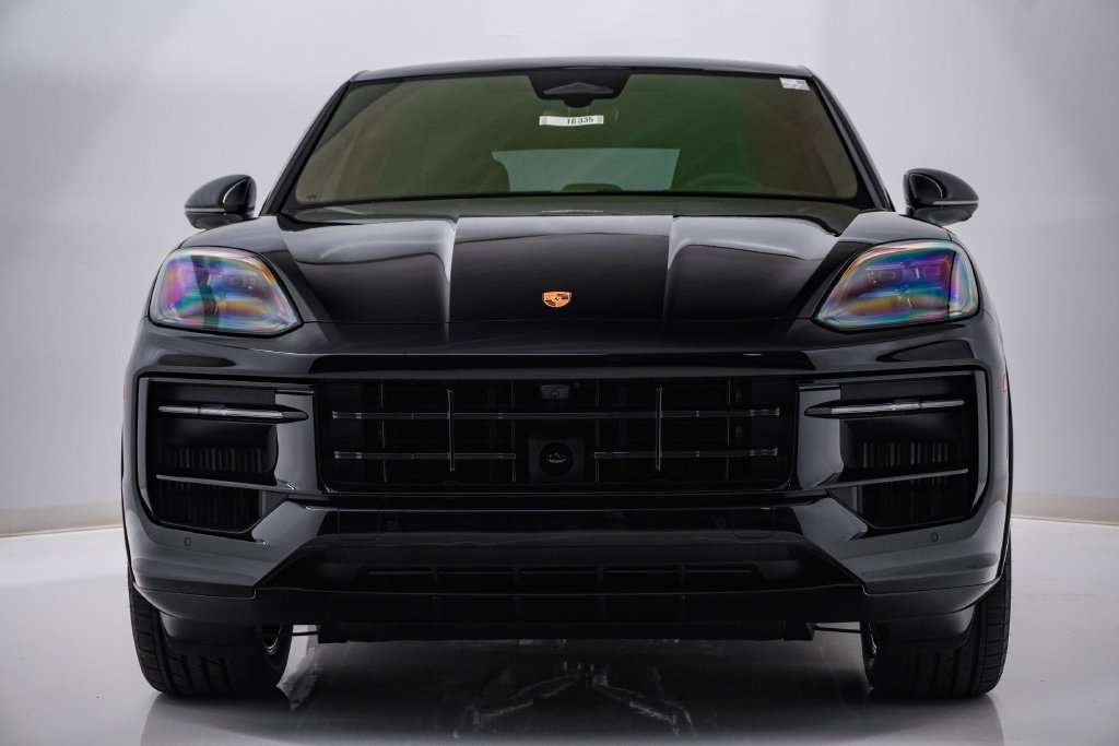 New 2026 Porsche Cayenne GTS AWD/4WD image 6