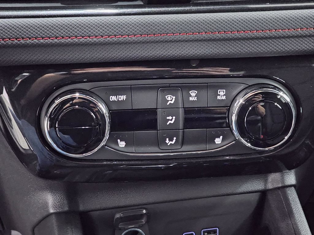 Used 2026 Chevrolet TrailBlazer RS w/ Convenience Package FWD image 20