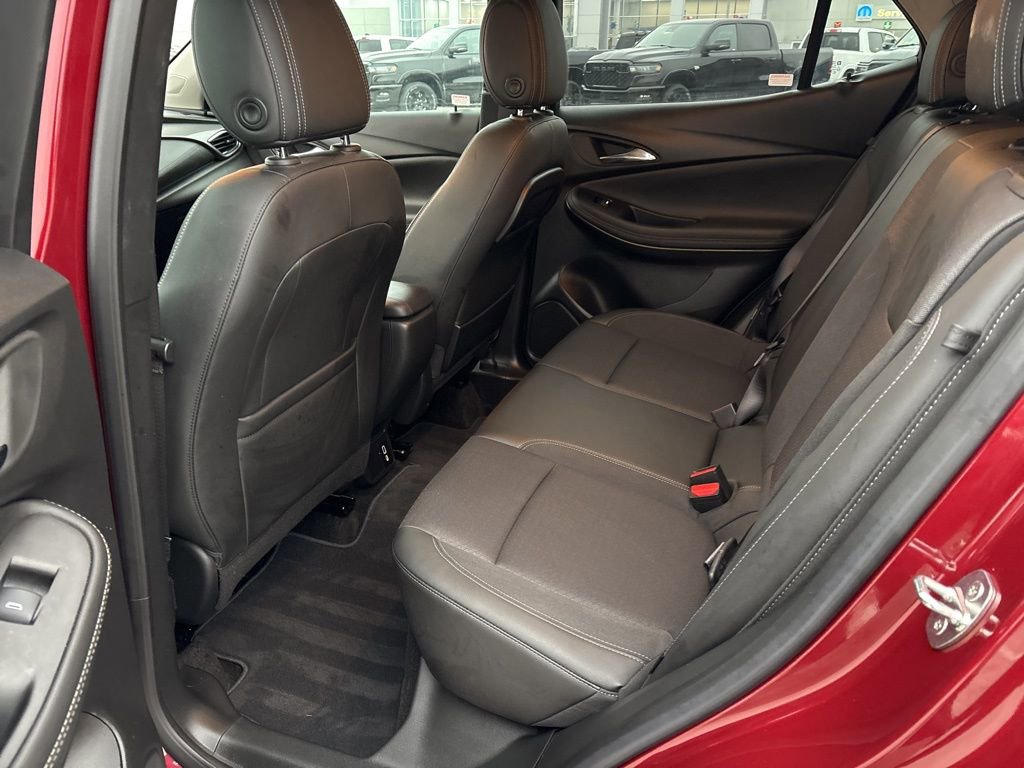 Used 2023 Buick Encore GX Preferred w/ Cold Weather Comfort Package AWD/4WD image 9