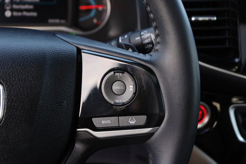 Used 2022 Honda Pilot Touring image 13