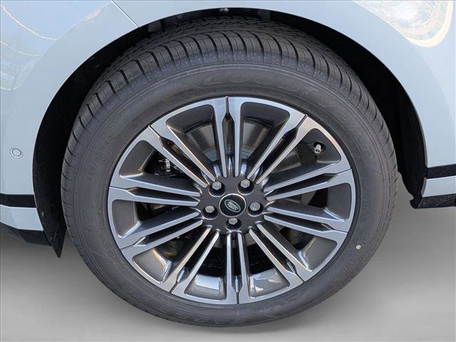 New 2026 Land Rover Range Rover Evoque Dynamic SE image 9