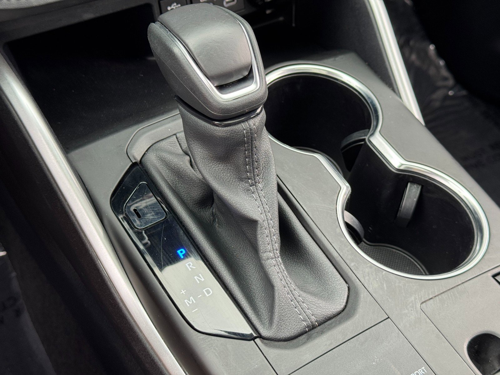 Used 2024 Toyota Highlander XLE image 31