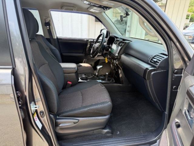 Used 2019 Toyota 4Runner TRD Off-Road AWD/4WD image 12