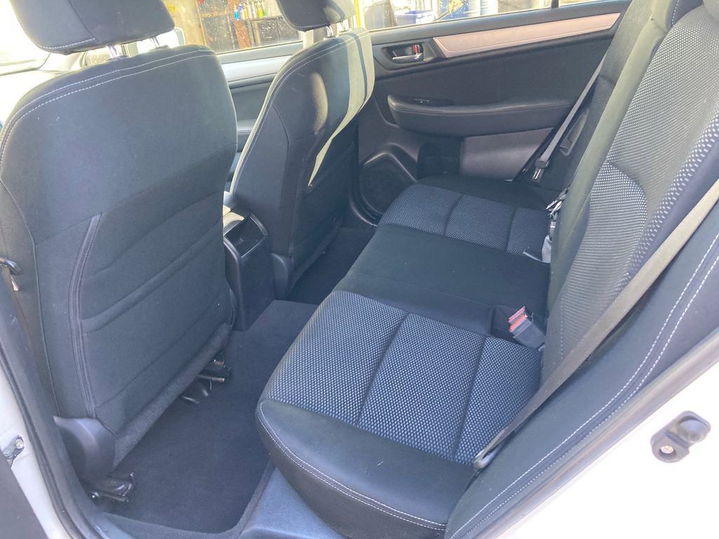 Used 2017 Subaru Outback 2.5i Premium image 29