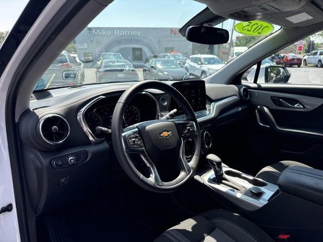 Used 2025 Chevrolet Blazer LT w/ Convenience Package image 10