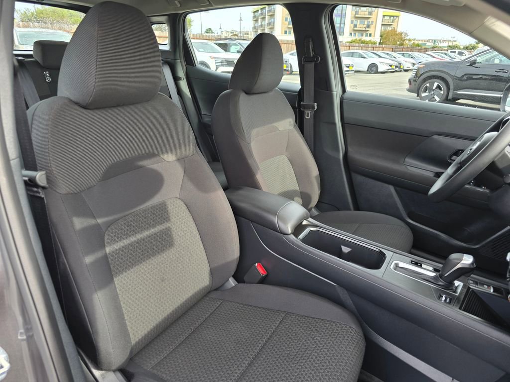 Used 2025 Nissan Kicks S image 12