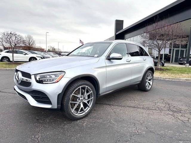 Used 2021 Mercedes-Benz GLC 300 4MATIC image 4