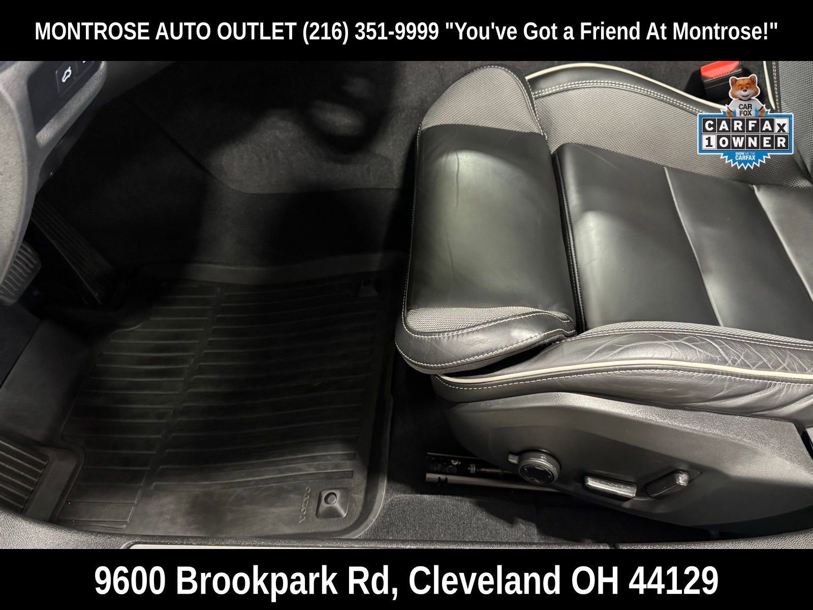 Used 2024 Volvo S60 T8 Ultimate w/ Climate Package image 15