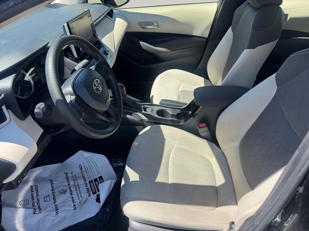 Used 2021 Toyota Corolla LE w/ Carpet Mat Package (TMS) FWD image 9