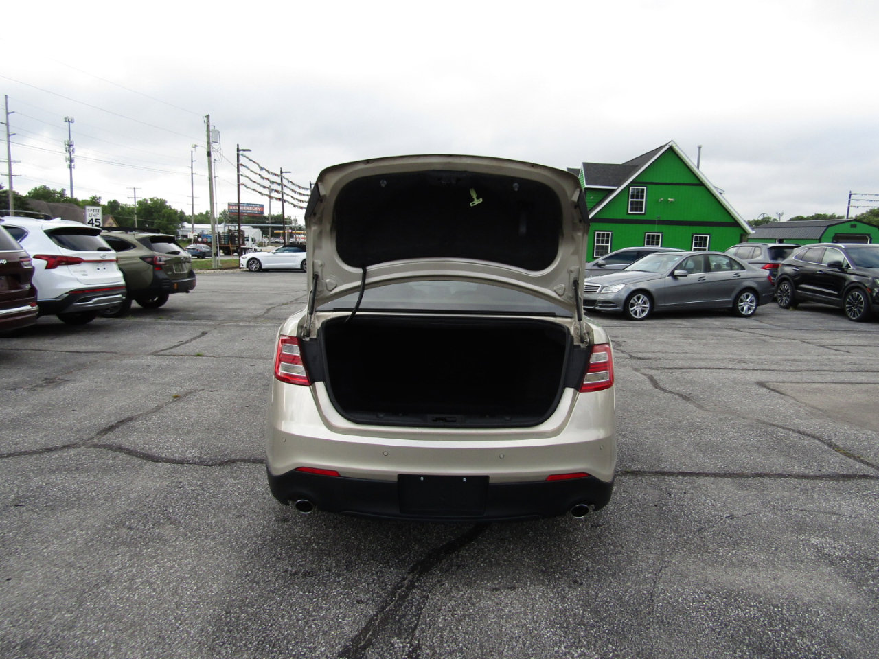 Used 2017 Ford Taurus Limited image 23