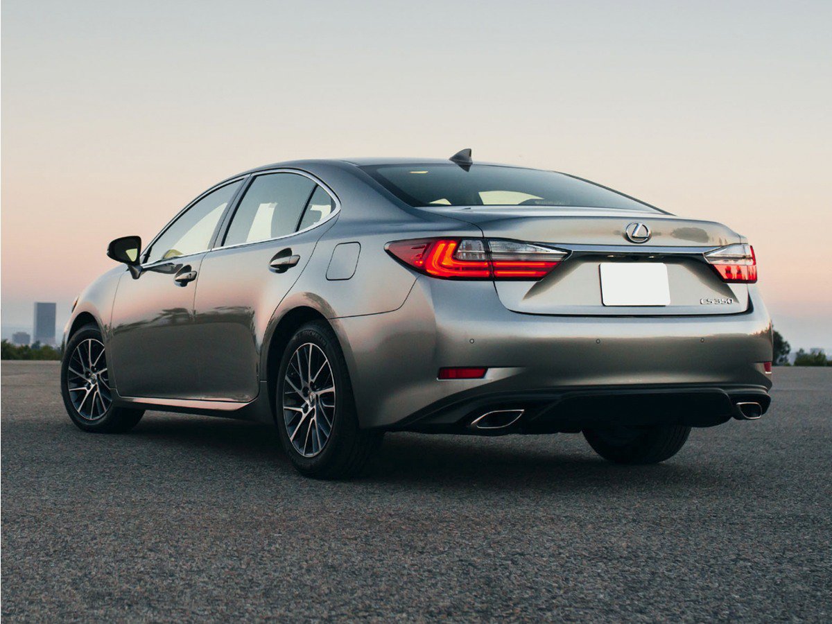 Used 2017 Lexus ES 350 w/ Luxury Package