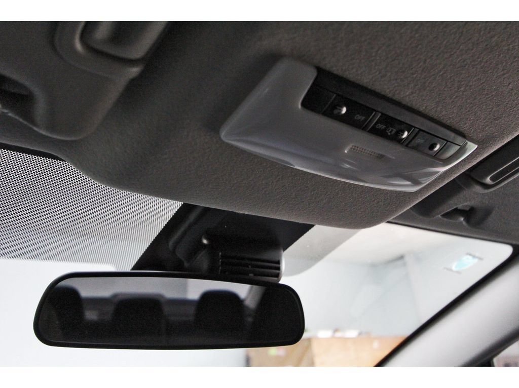 Used 2025 Nissan Versa SV w/ Trunk Package FWD image 23
