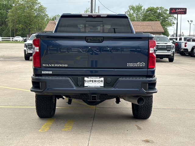 Used 2021 Chevrolet Silverado 2500 High Country AWD/4WD image 4