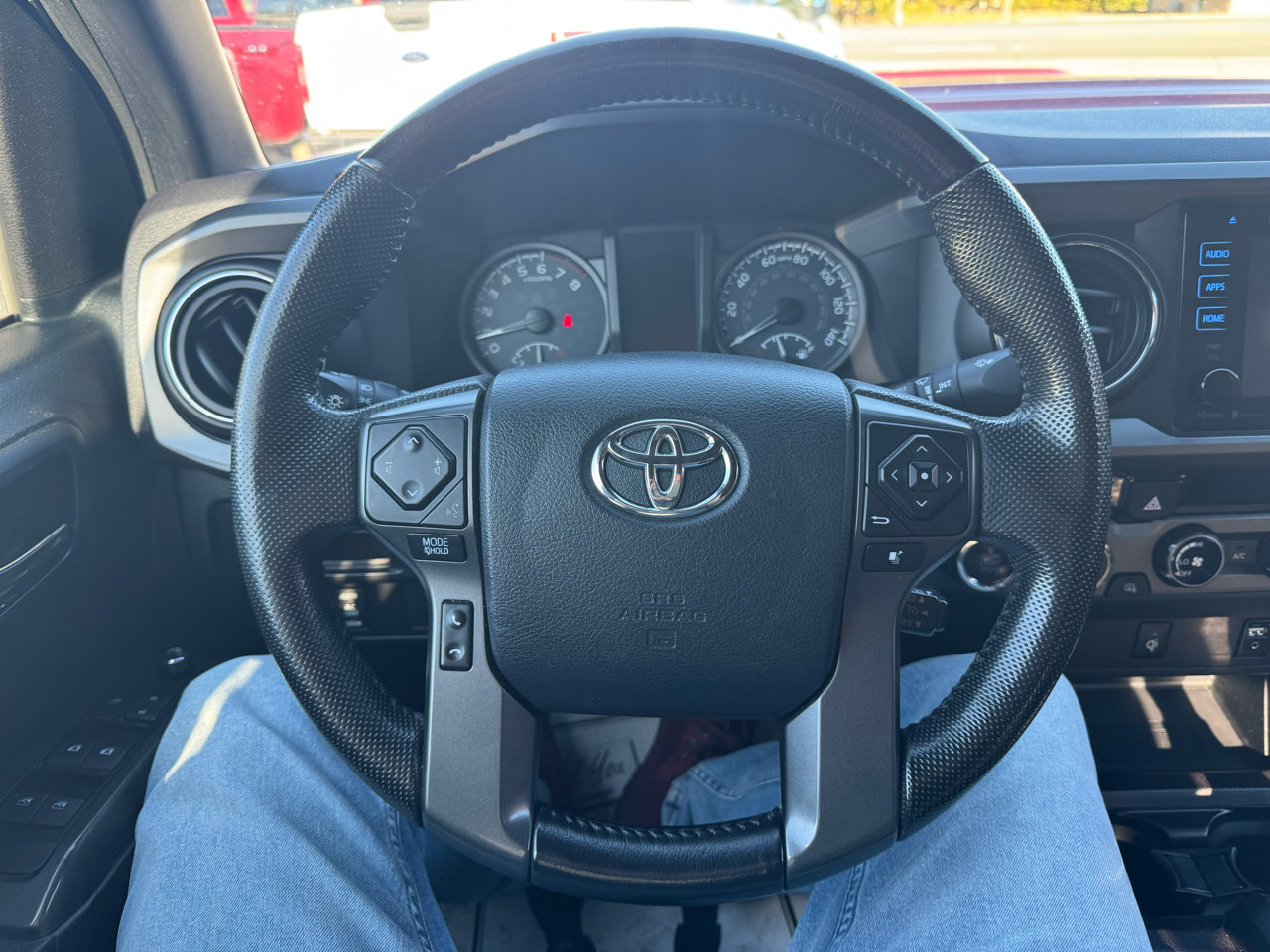 Used 2016 Toyota Tacoma TRD Sport image 20