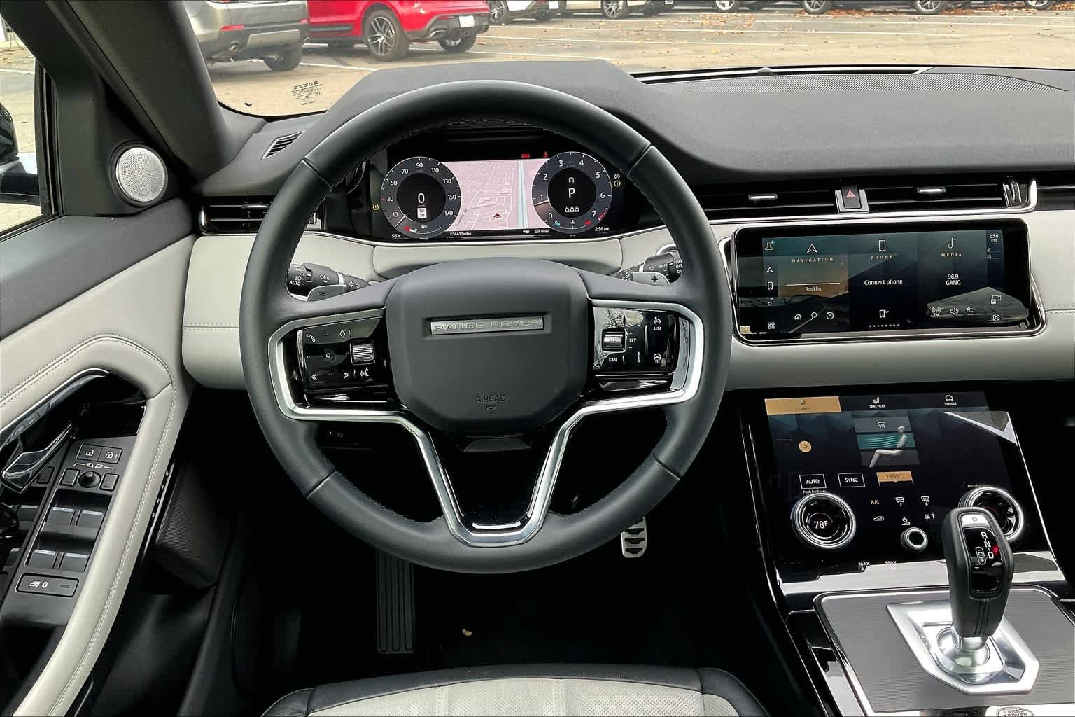 Used 2023 Land Rover Range Rover Evoque R-Dynamic SE AWD/4WD image 5