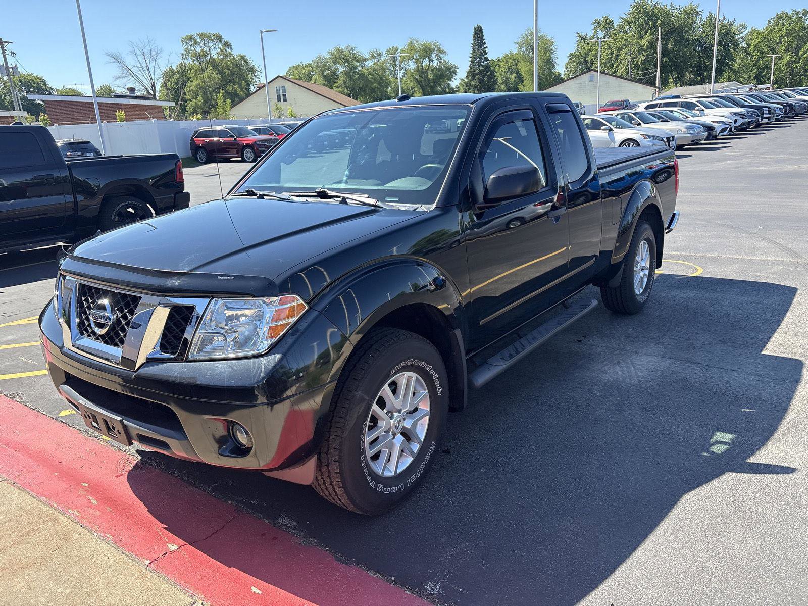Used 2016 Nissan Frontier SV w/ SV Value Truck Package AWD/4WD image 2