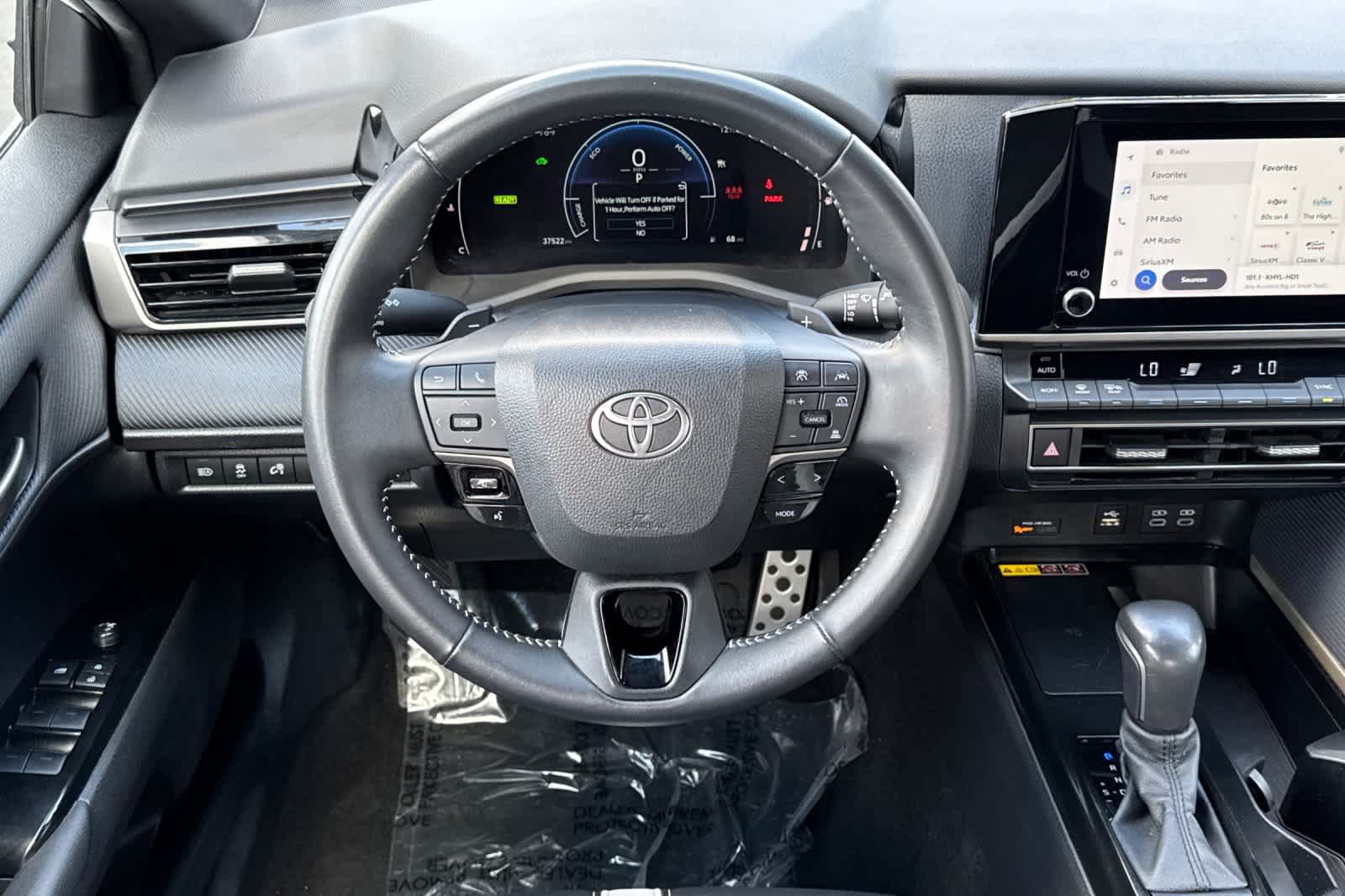 Used 2025 Toyota Camry SE FWD image 14