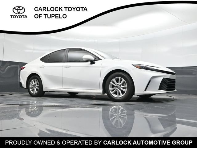 Used 2025 Toyota Camry SE FWD image 44