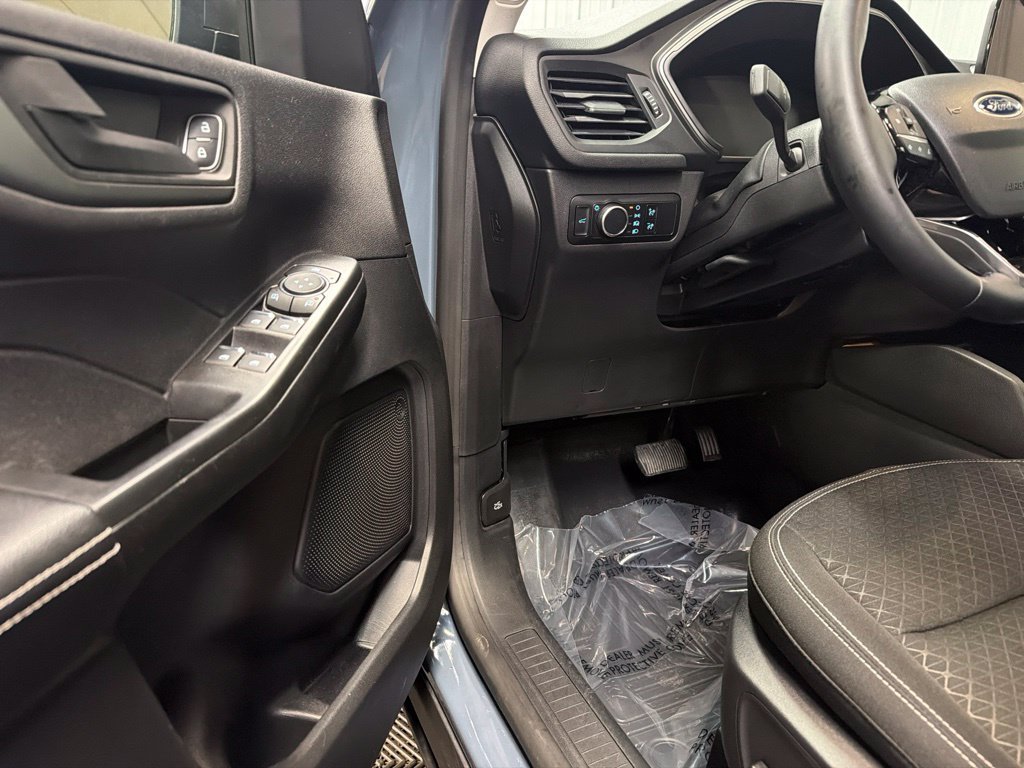 Certified 2024 Ford Escape Active AWD/4WD image 28