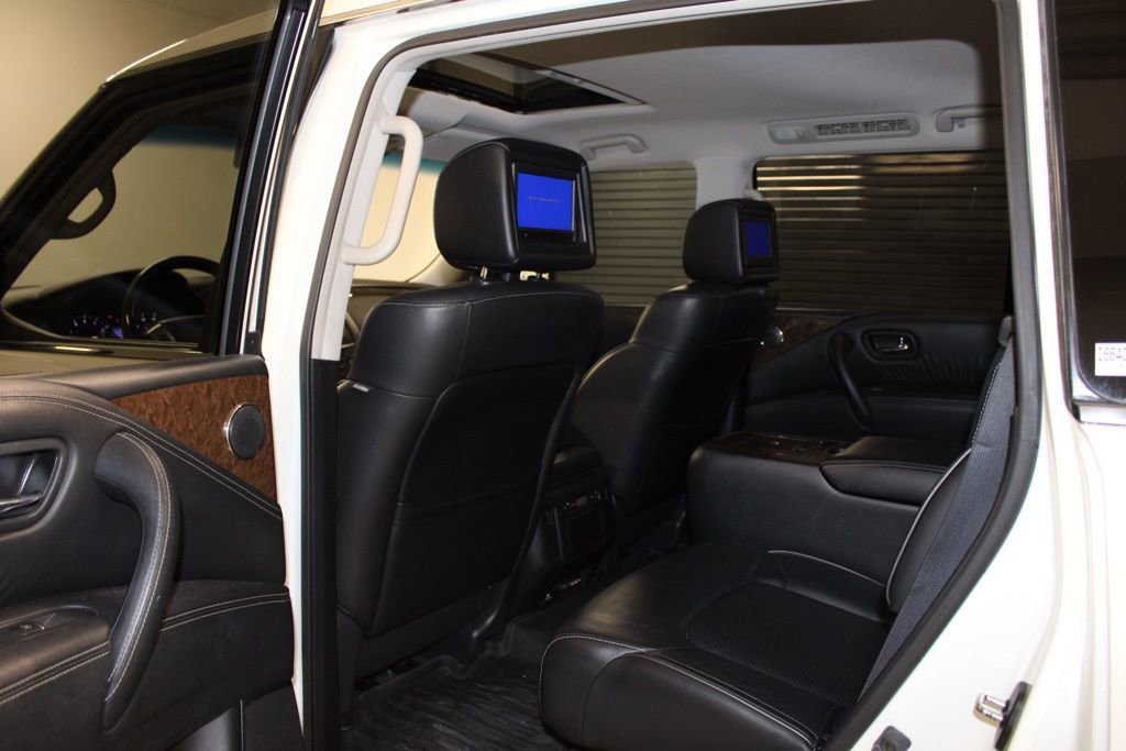 Used 2016 INFINITI QX80 4WD w/ 22" Wheel Package image 36