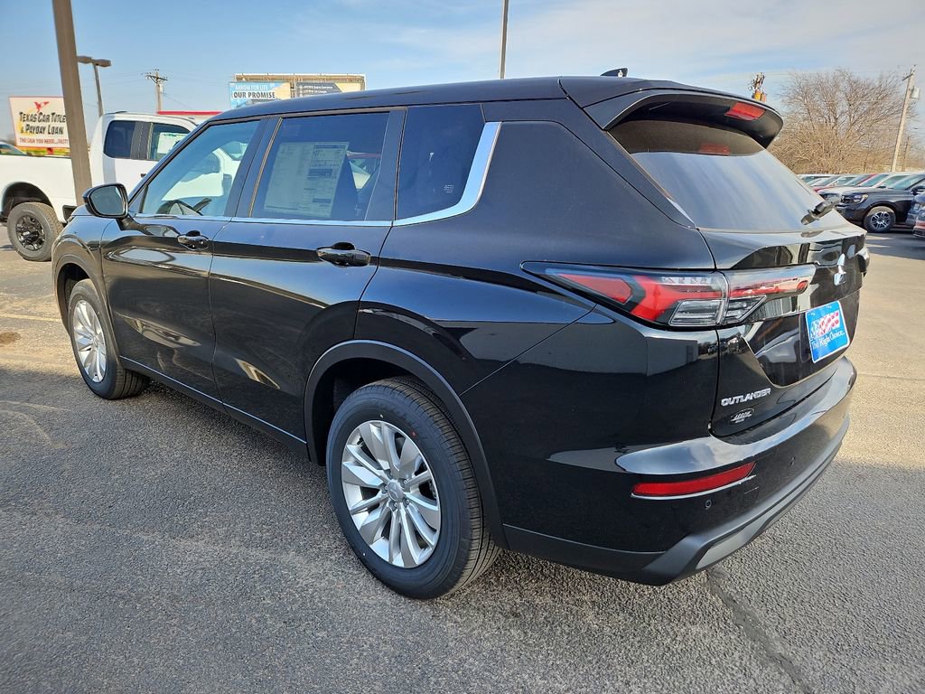 New 2026 Mitsubishi Outlander ES image 8