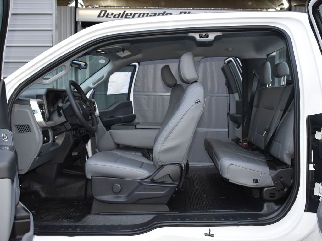 New 2026 Ford F350 XL w/ XL Chrome Package image 16