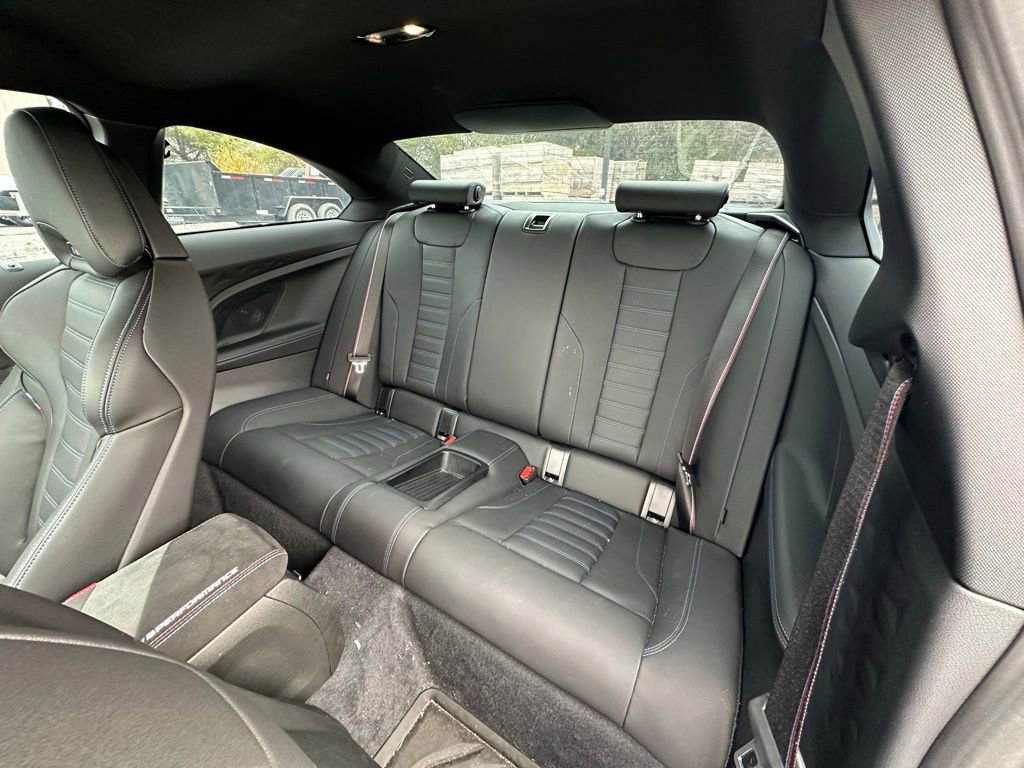 Used 2024 BMW M2 w/ Lighting Package image 5