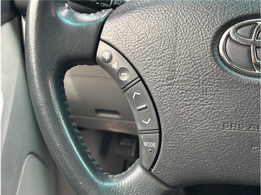 Used 2007 Toyota 4Runner SR5 AWD/4WD image 23