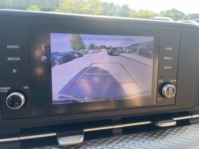 Certified 2024 Kia Carnival LX FWD image 33