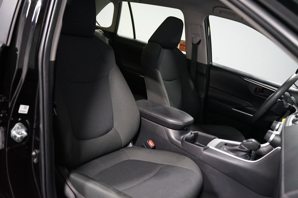 Certified 2024 Toyota RAV4 LE FWD image 26