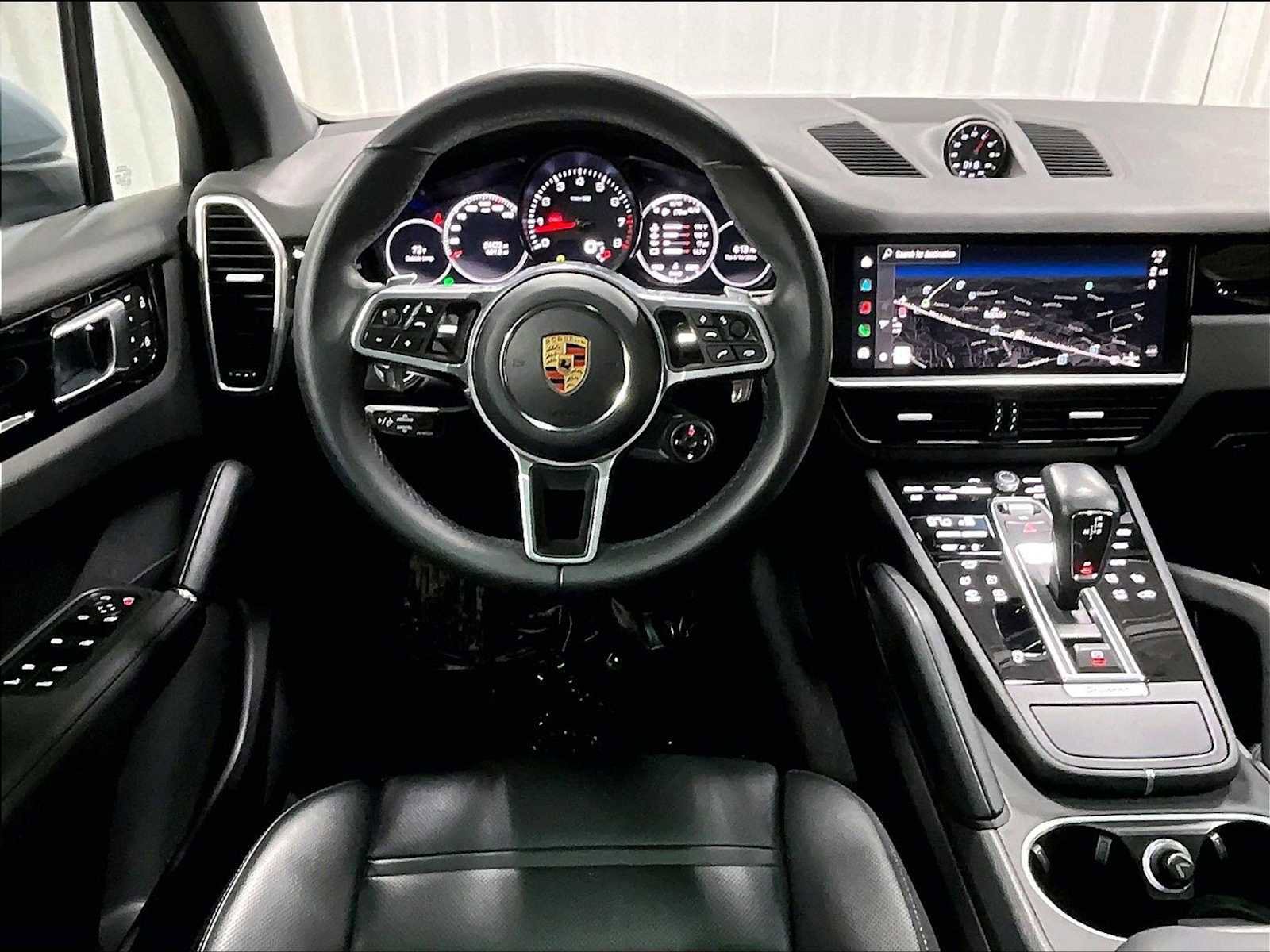 Used 2023 Porsche Cayenne image 15