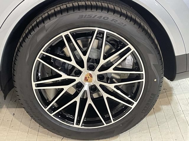 New 2026 Porsche Cayenne AWD/4WD image 11