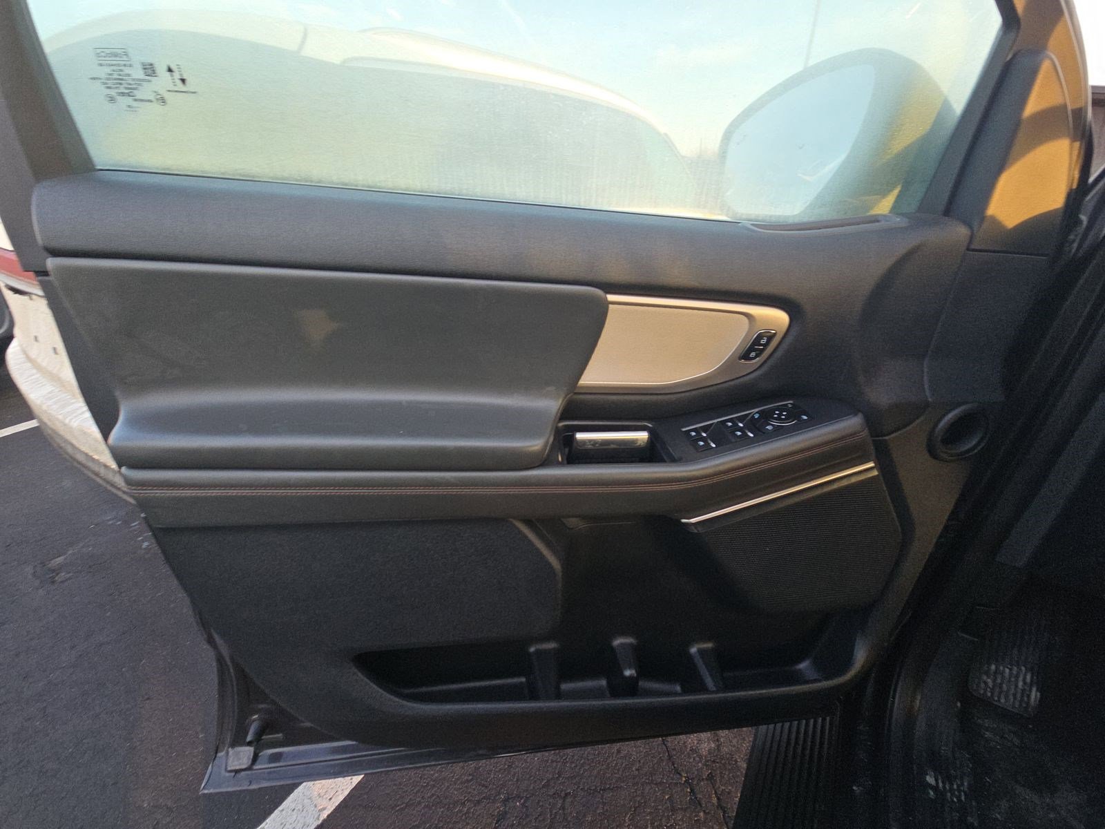 Used 2025 Ford Expedition Max Active AWD/4WD image 15